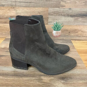 Call it Spring green suede pointy toe ankle boots